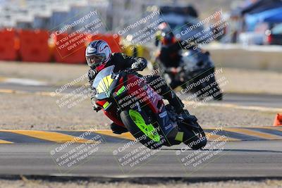 media/Dec-18-2022-SoCal Trackdays (Sun) [[8099a50955]]/Turn 2 (950am)/